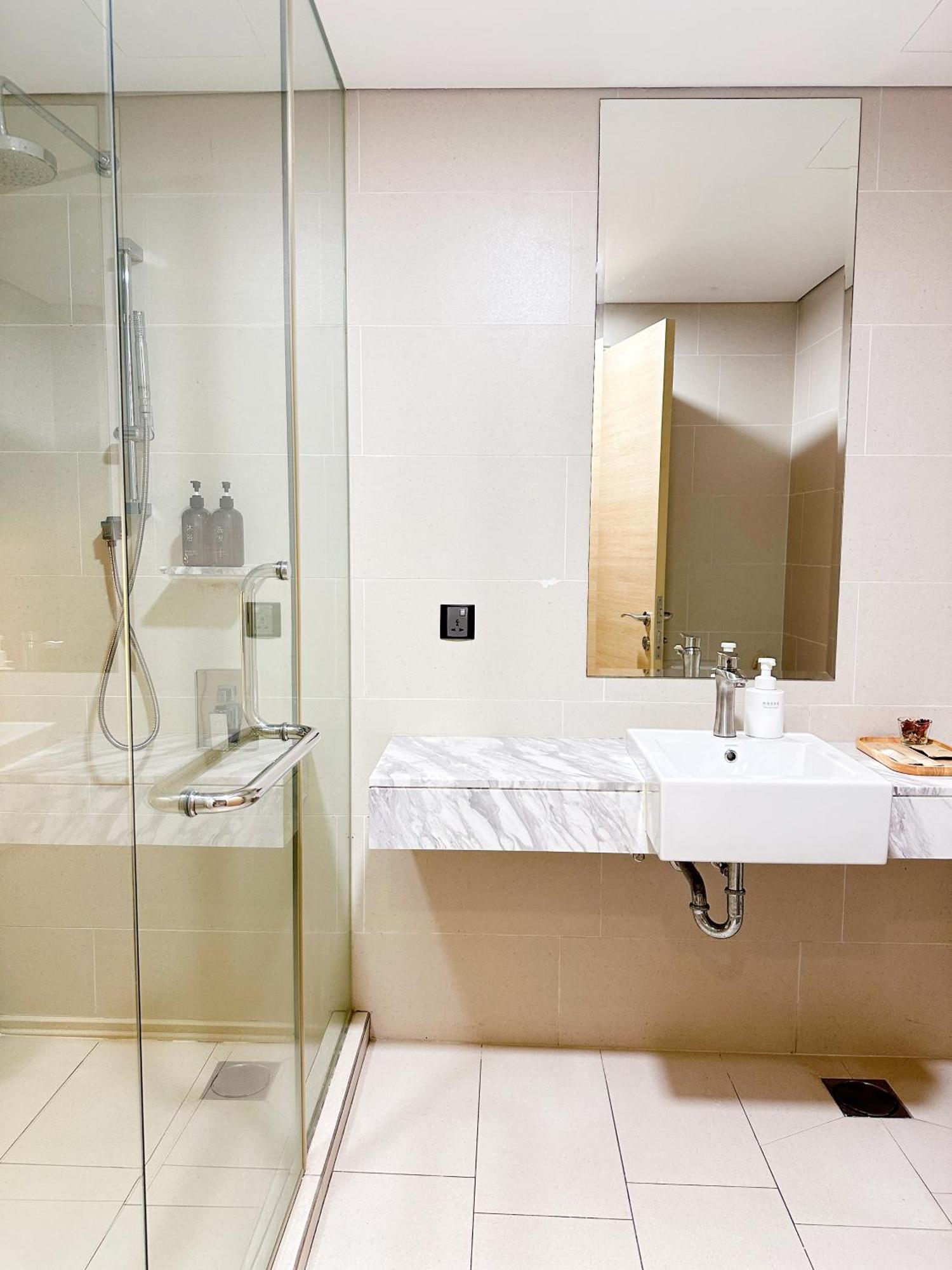 Straits Suite By C Homestay Malacca Kültér fotó